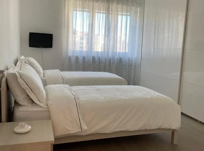 The Place Piazza Lauro