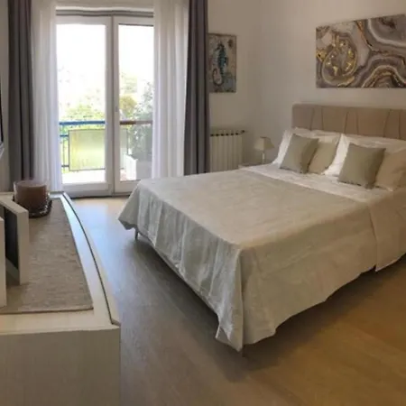 Nocleg ze śniadaniem The Place Piazza Lauro