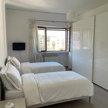 The Place Piazza Lauro 4*