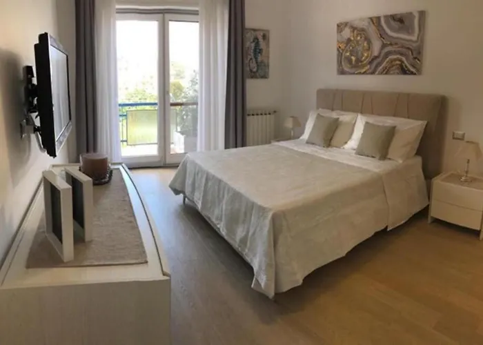 Bed & Breakfast The Place Piazza Lauro